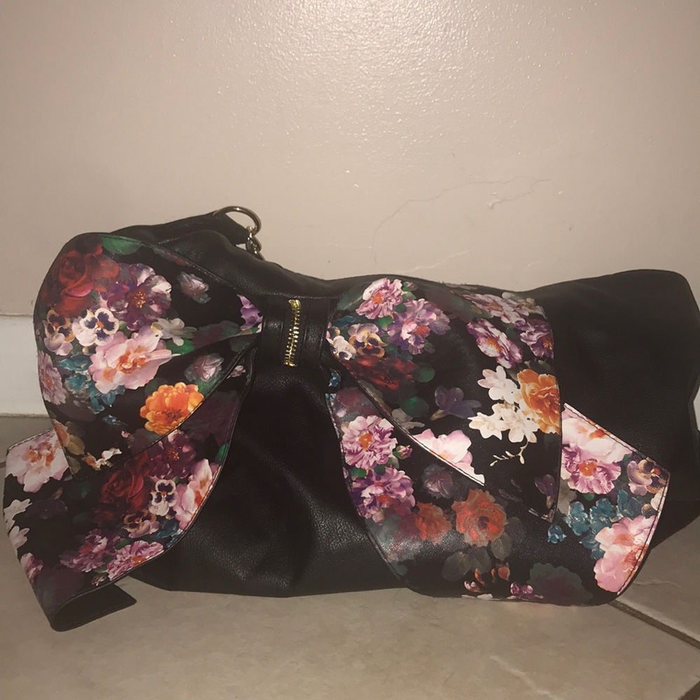 Apt. 9 Purse